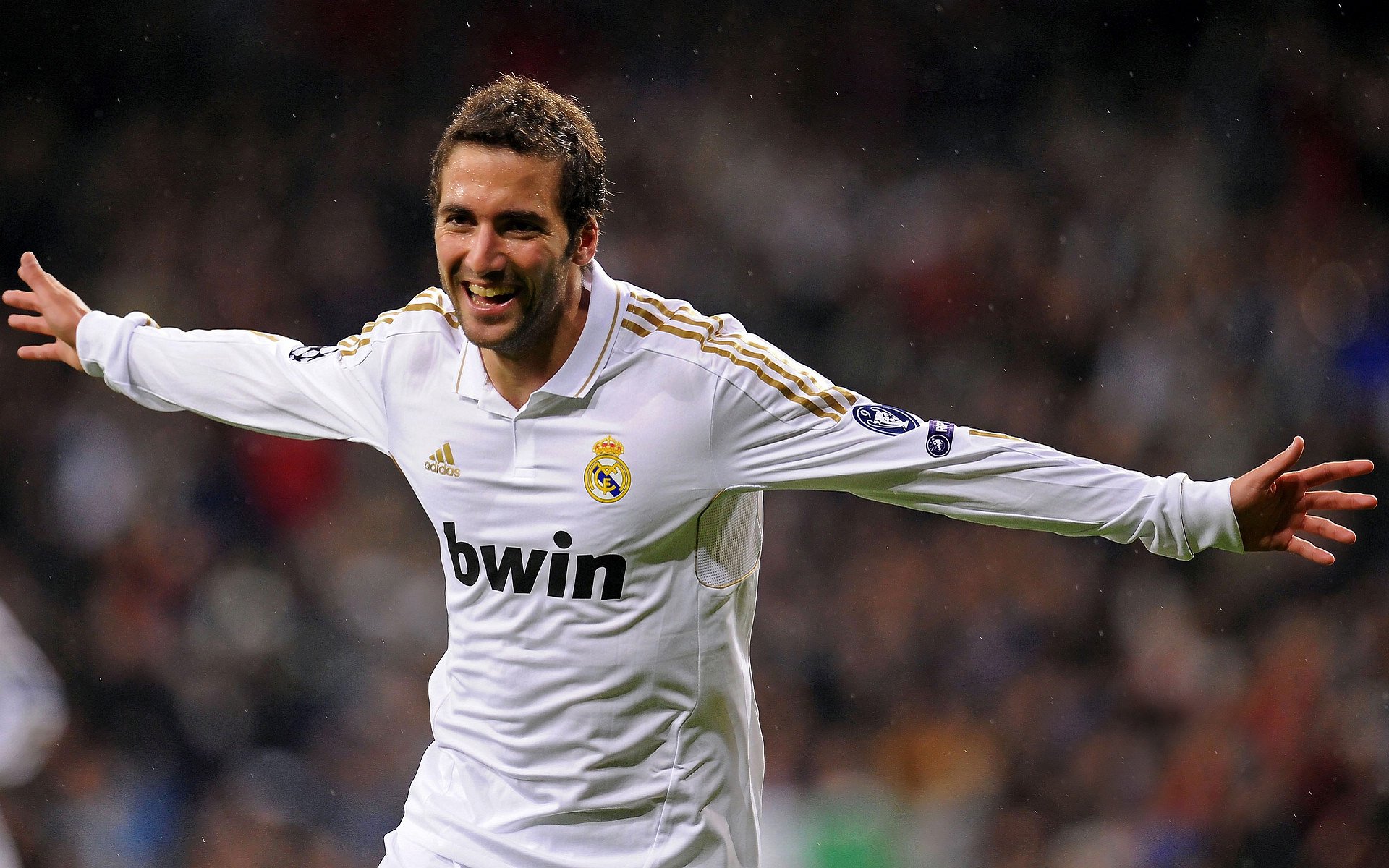 冰岛强行终结奥地利,恩佐成为关键先生